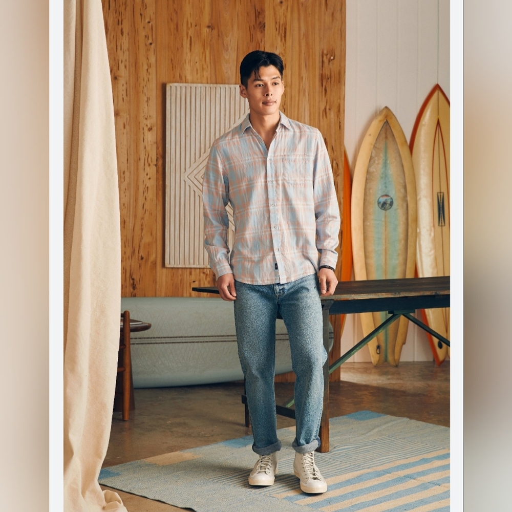 Faherty Sunwashed Chambray Shirt in Coral Bay Plaid